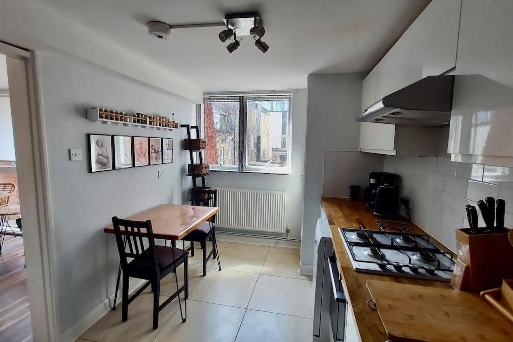 Central Apartment, Kings Cross 6 Mins Walk 런던 외부 사진