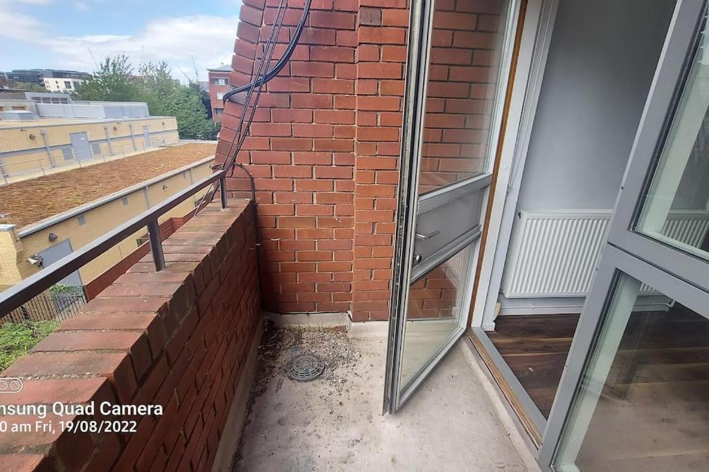 Central Apartment, Kings Cross 6 Mins Walk 런던 외부 사진